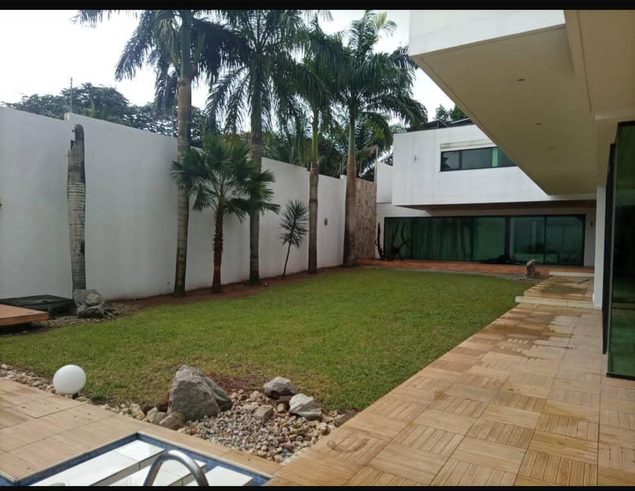 gallery gallery-image