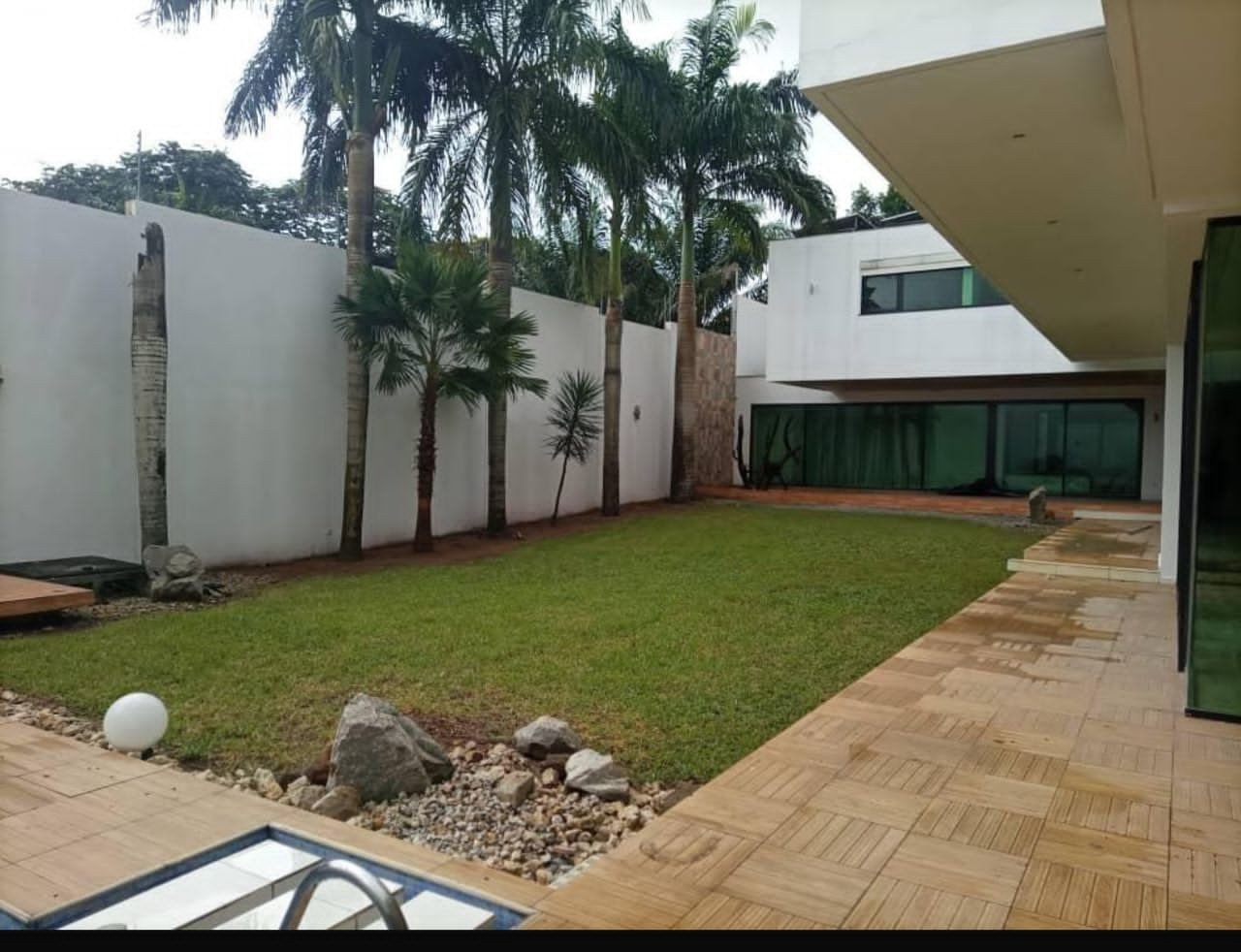 gallery gallery-image